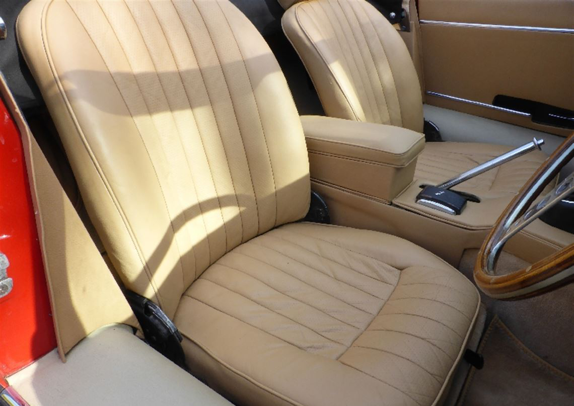 捷豹E Type 4.2 Roadster