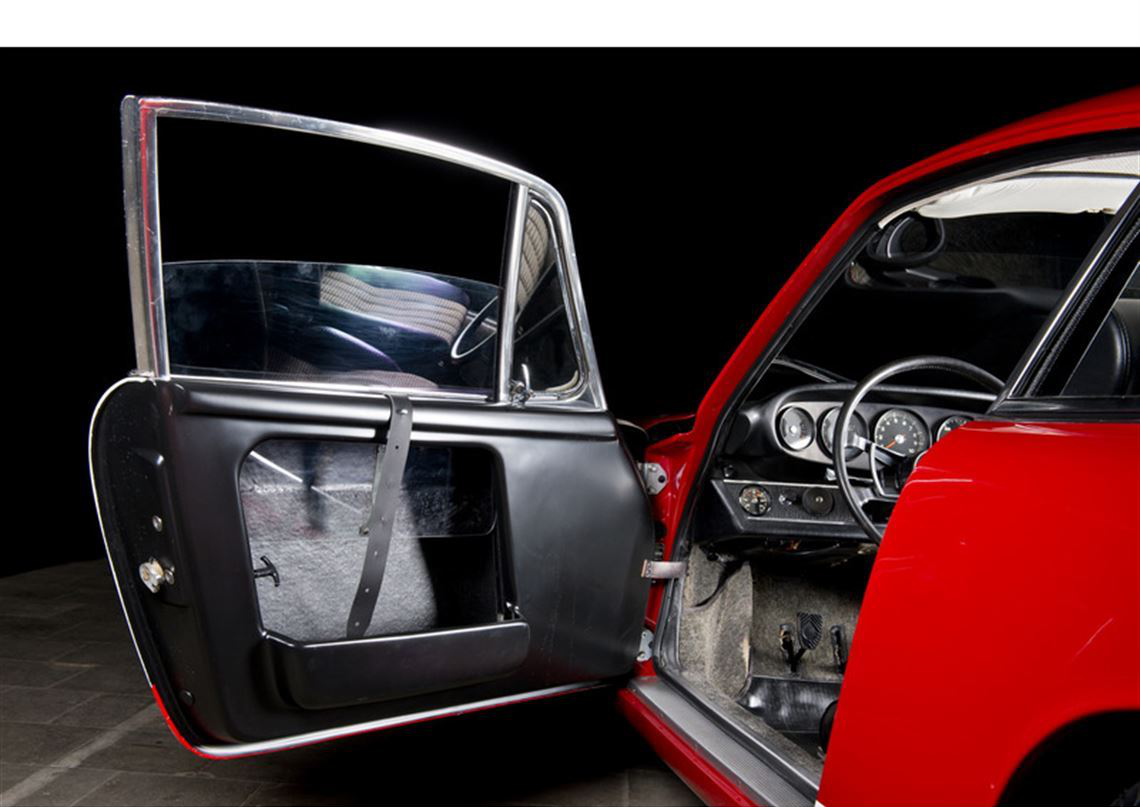 保时捷911S，原厂准备