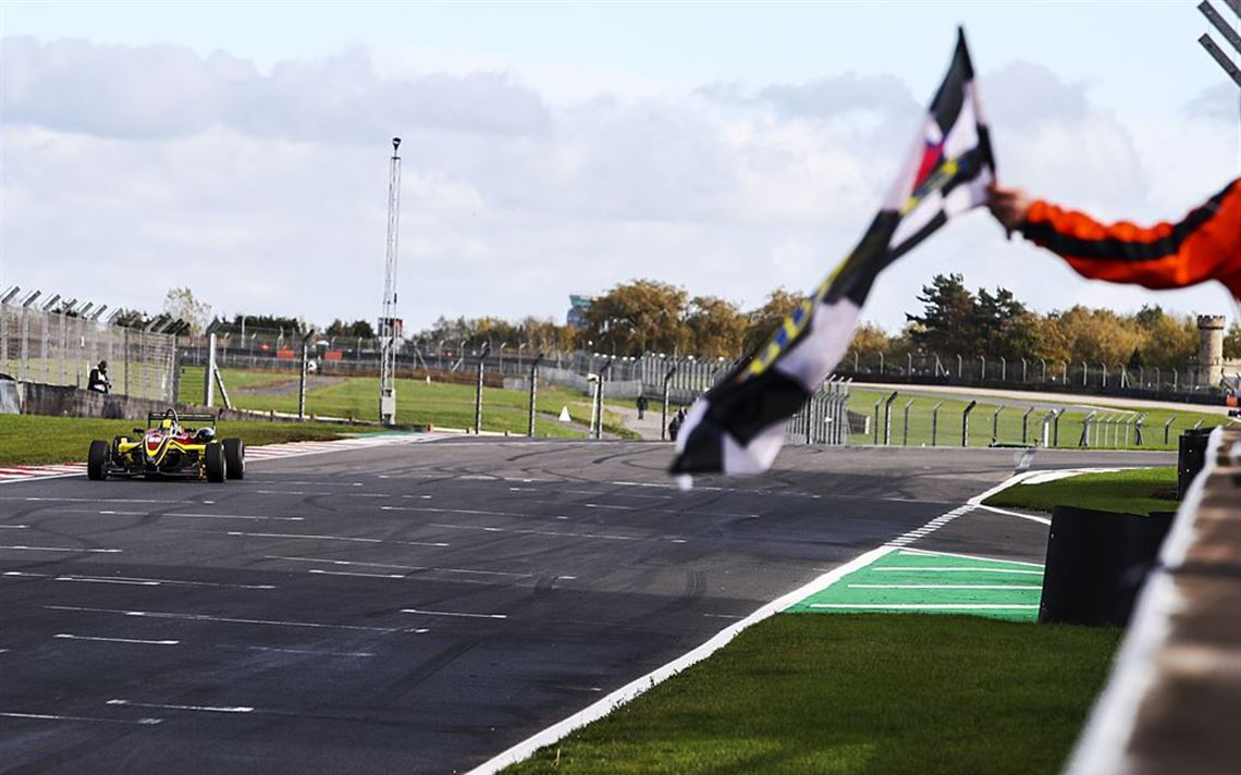 Dallara F308/11 Mercedes