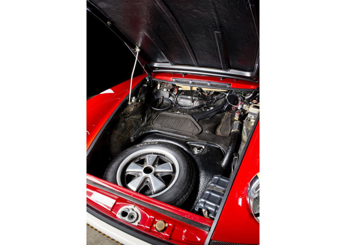 保时捷911S，原厂准备