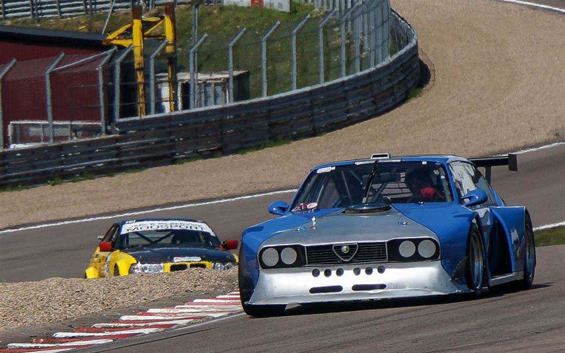 Alfa Romeo (阿尔法罗密欧) GTV