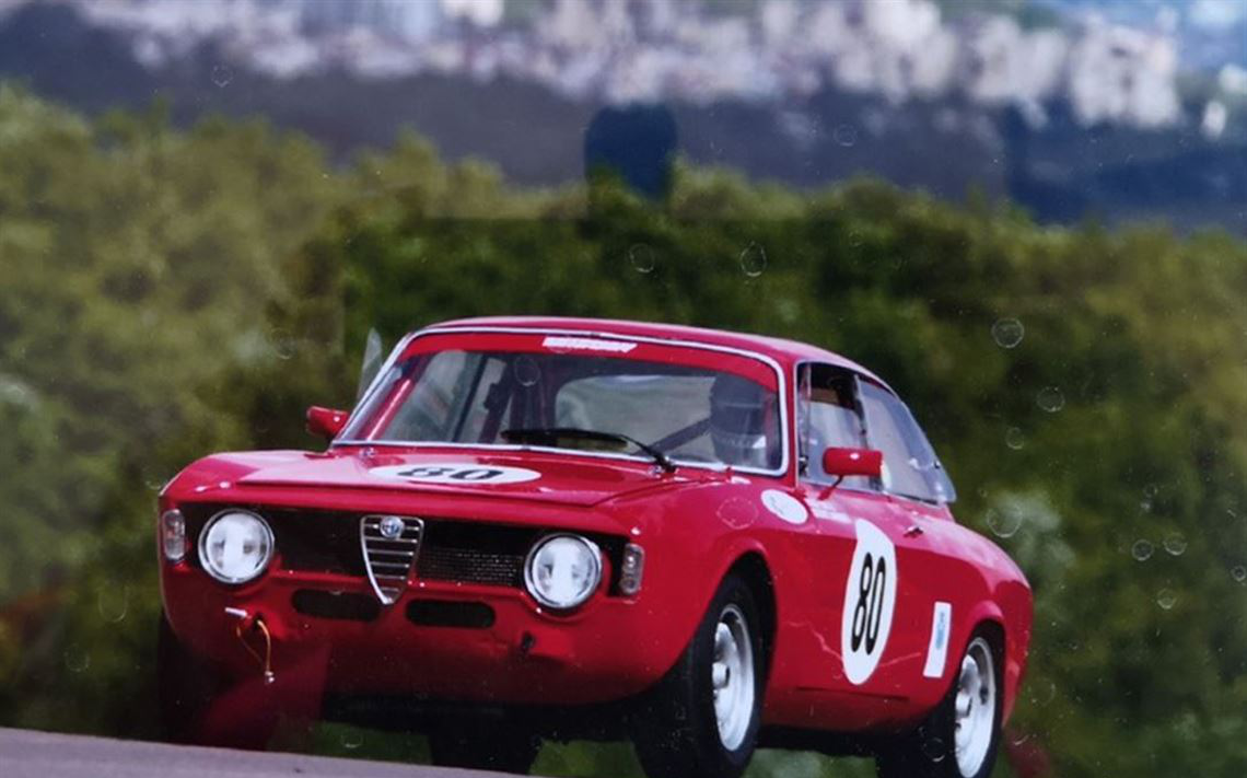1965 Alfa Romeo (อัลฟา โรมิโอ) Giulia Sprint GTA