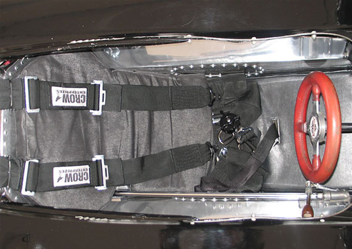 Chinook F5000 Chassis #01. - BOSS 302 Power