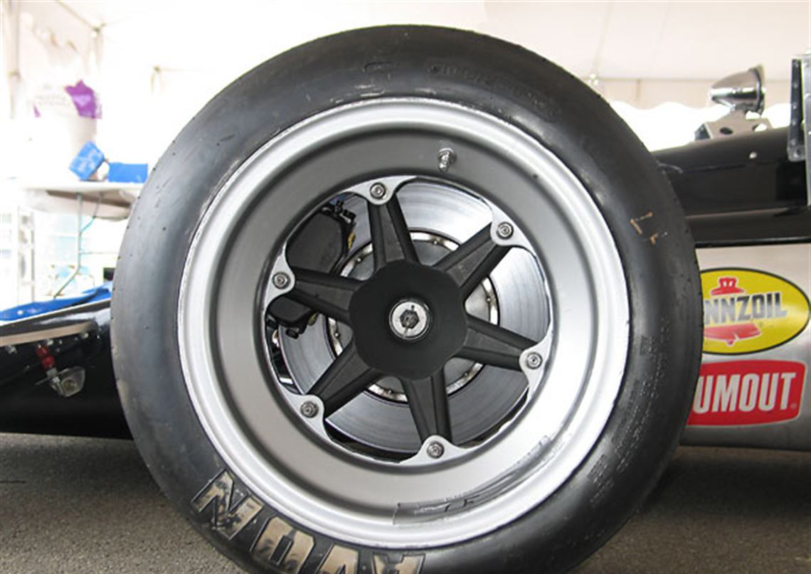 Chinook F5000 Chassis #01. - BOSS 302 Power