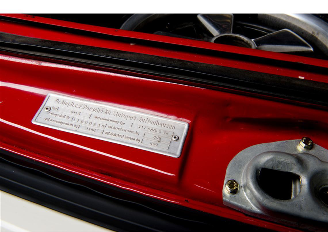 保时捷911S，原厂准备