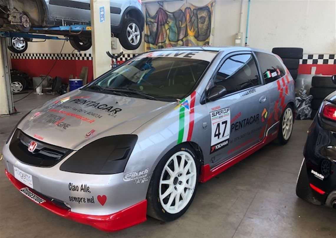 HONDA CIVIC TYPE R Gr. N