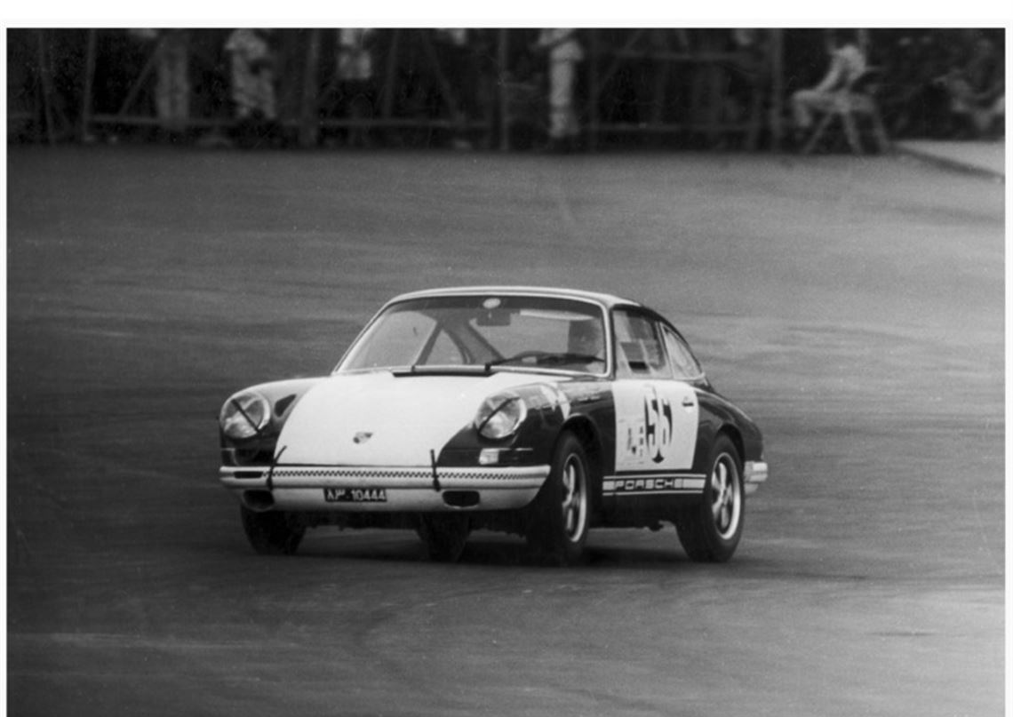 保时捷911S，原厂准备