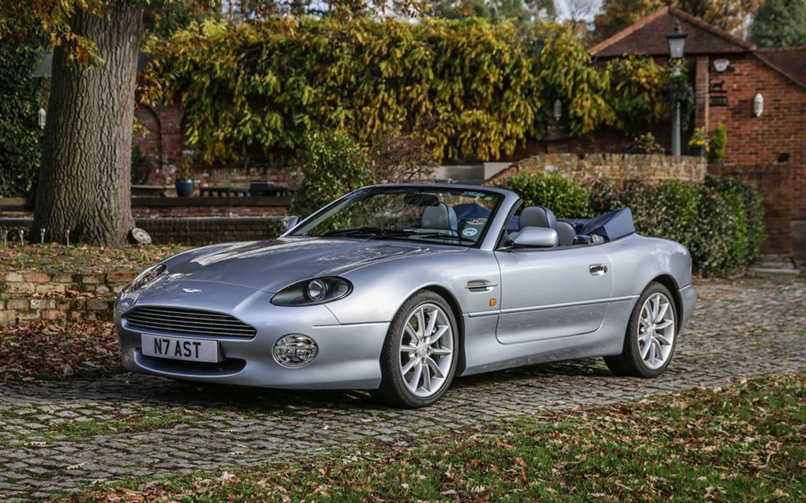 阿斯顿马丁Vantage Volante