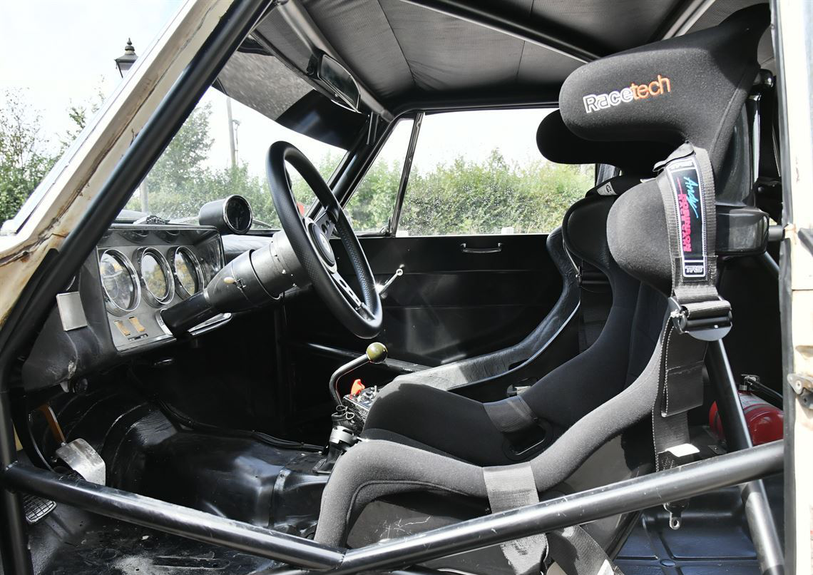 Studebaker Lark V8 2-Door Sedan ( FIA HTP )