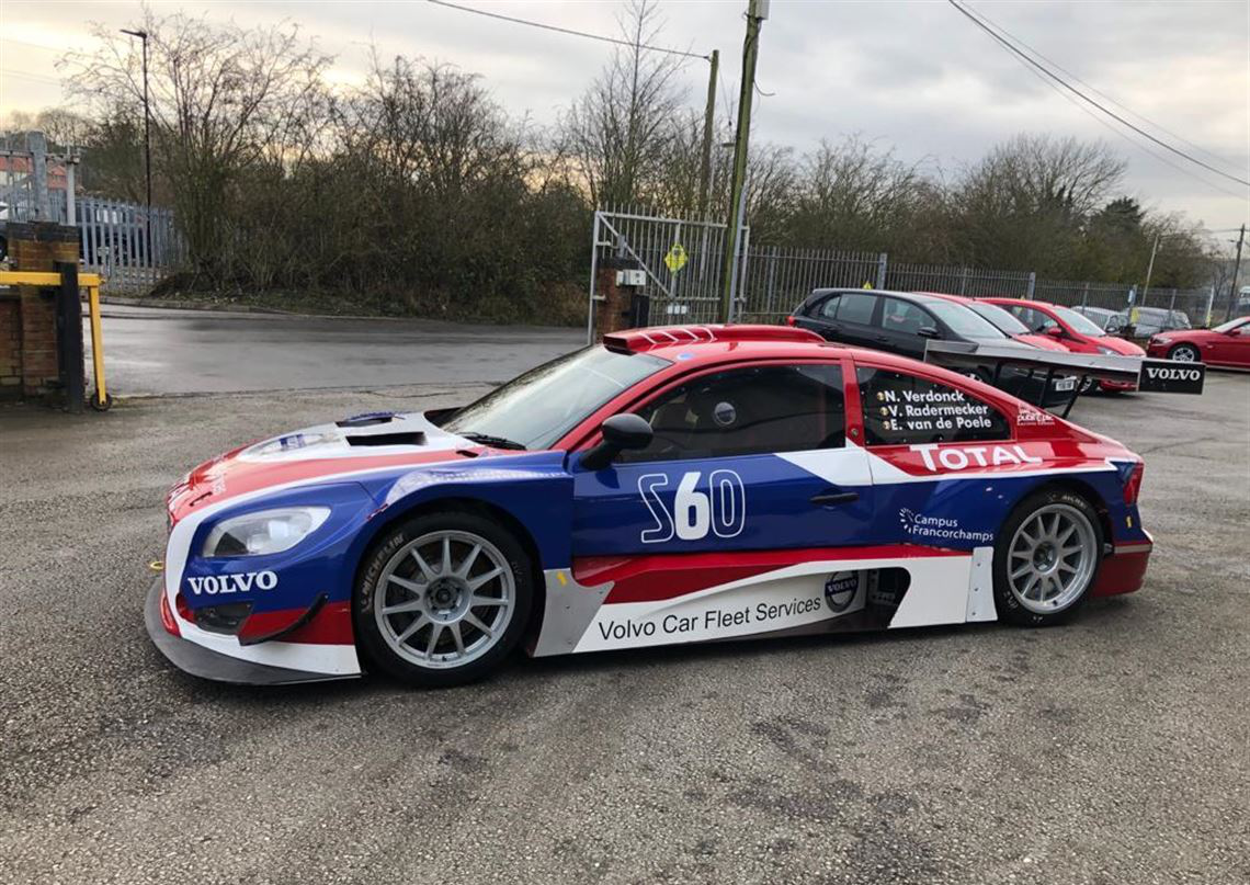 沃尔沃S60，中置V6发动机，Silhouette赛车