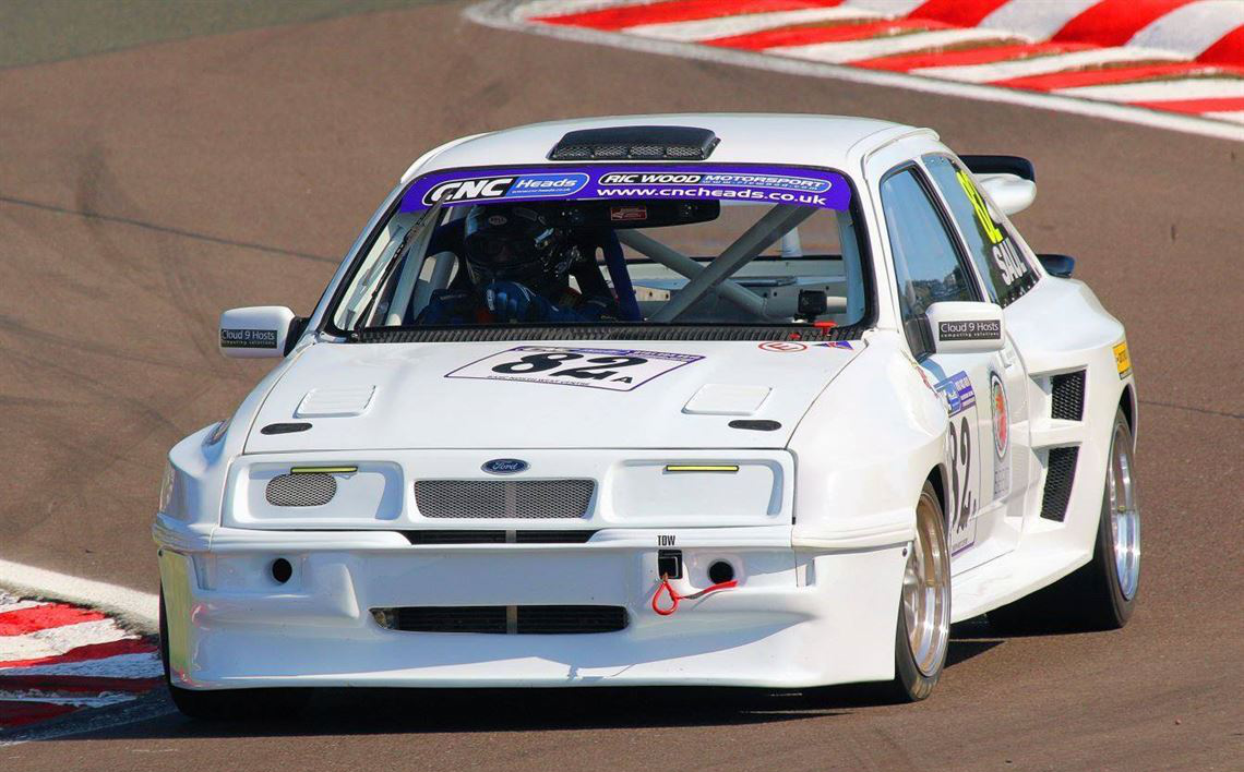 Sierra Cosworth 3门