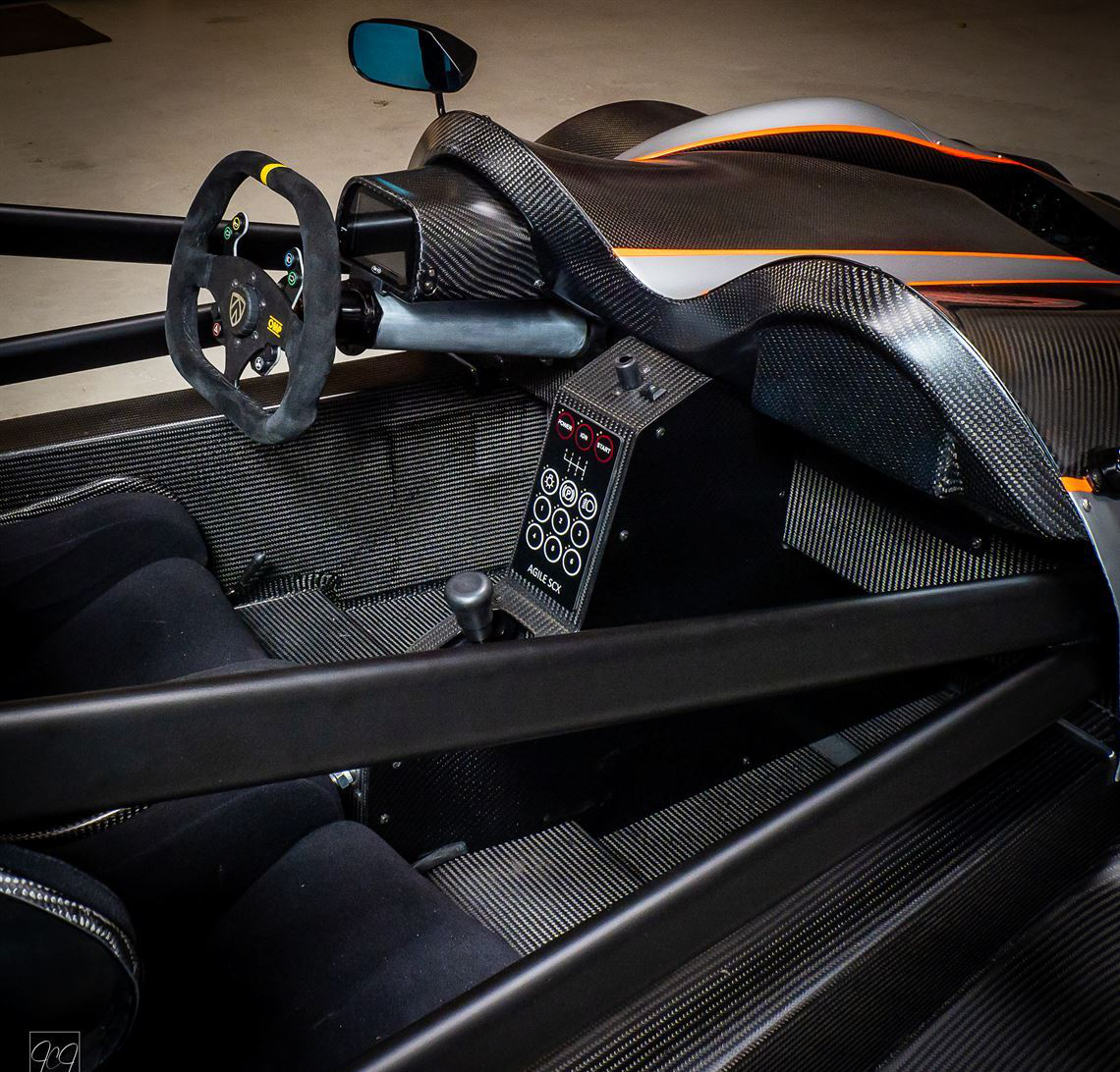 Agile SCX，原厂赛车