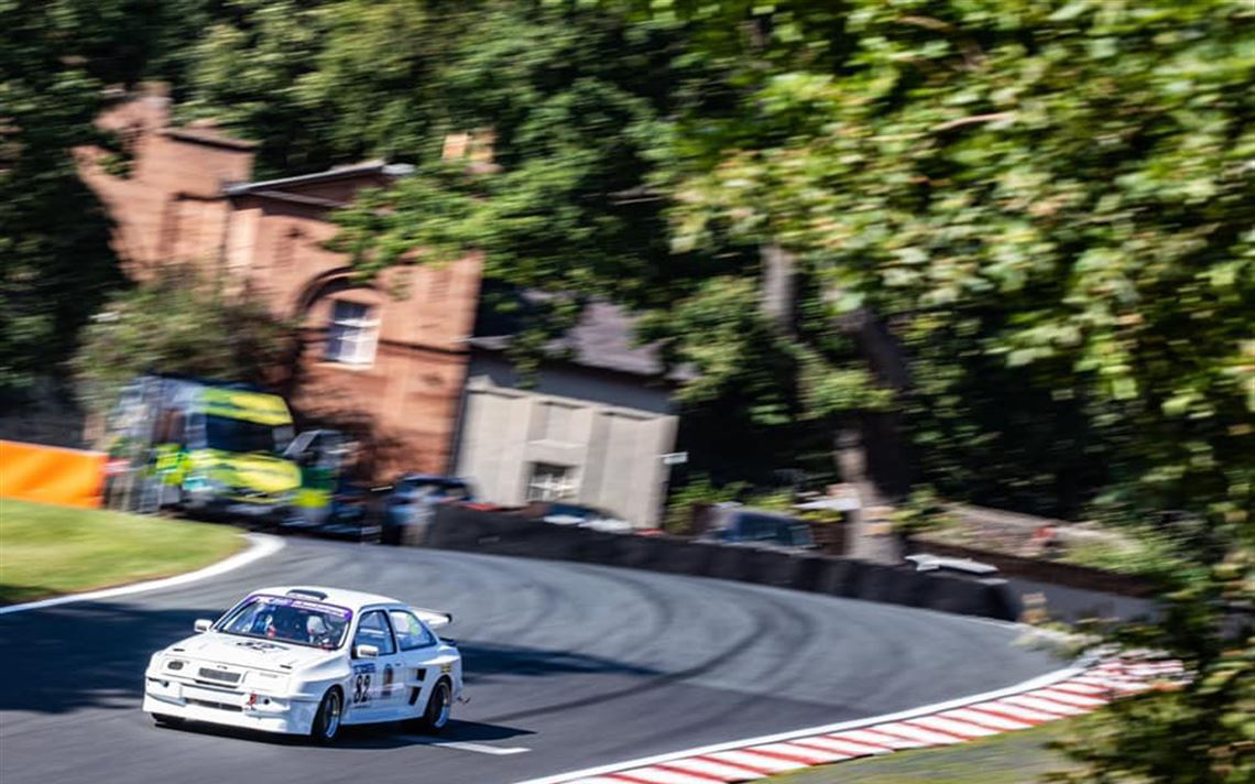 Sierra Cosworth 3门