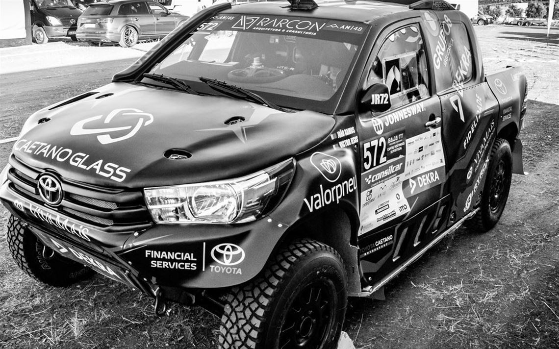 Toyota (丰田) Hilux