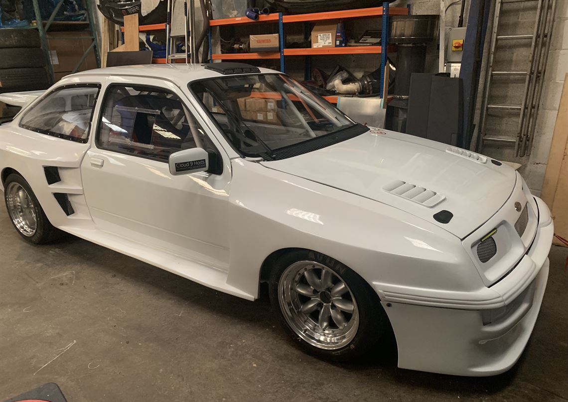 Sierra Cosworth 3门