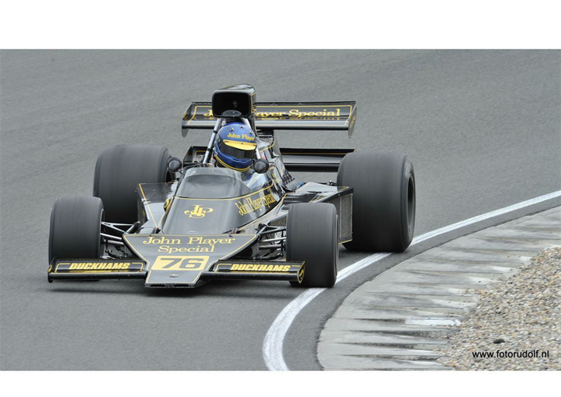 Lotus 76/1-JPS9