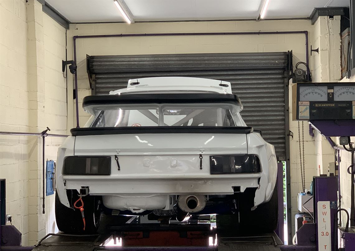 Sierra Cosworth 3门