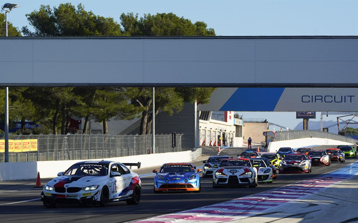 宝马M4 GT4 L'Espace Bienvenue