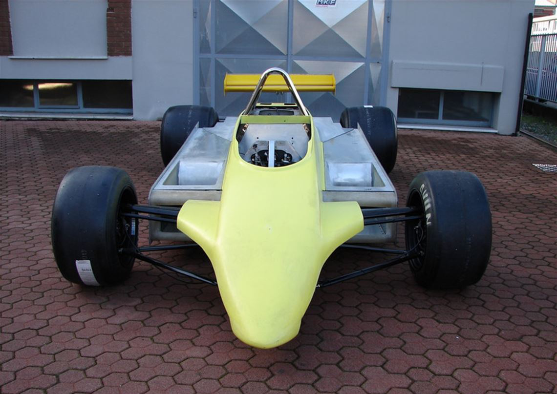 Fittipaldi F8-1 F1赛车