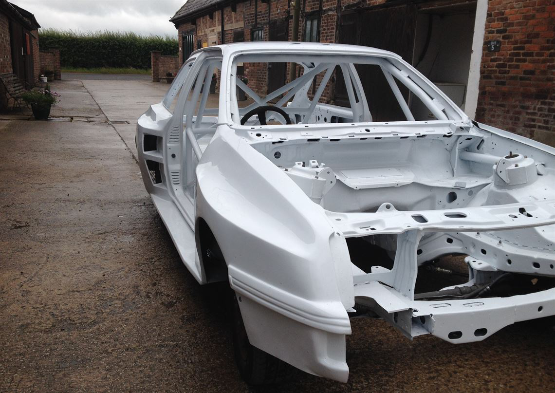 Sierra Cosworth 3门