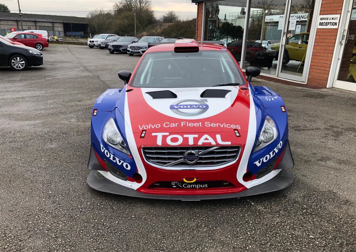 沃尔沃S60，中置V6发动机，Silhouette赛车