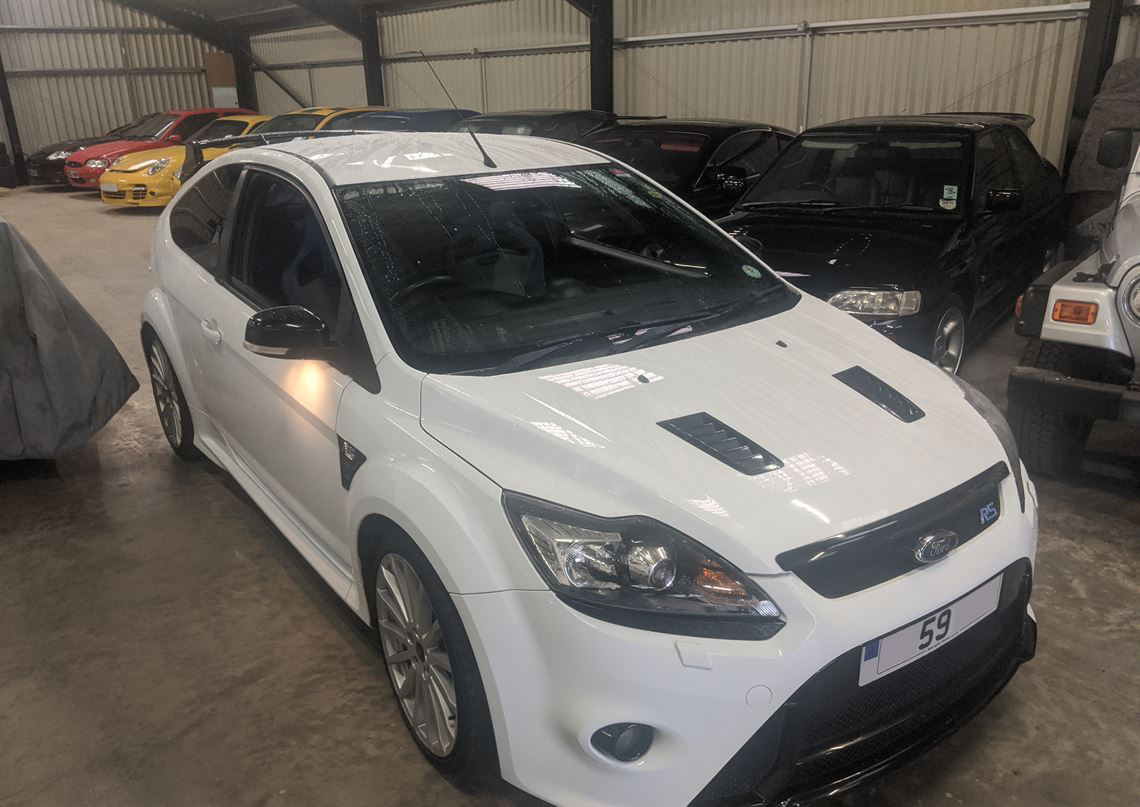 福特福克斯RS Hatchback  LUX 1&2 Frozen White Recaros