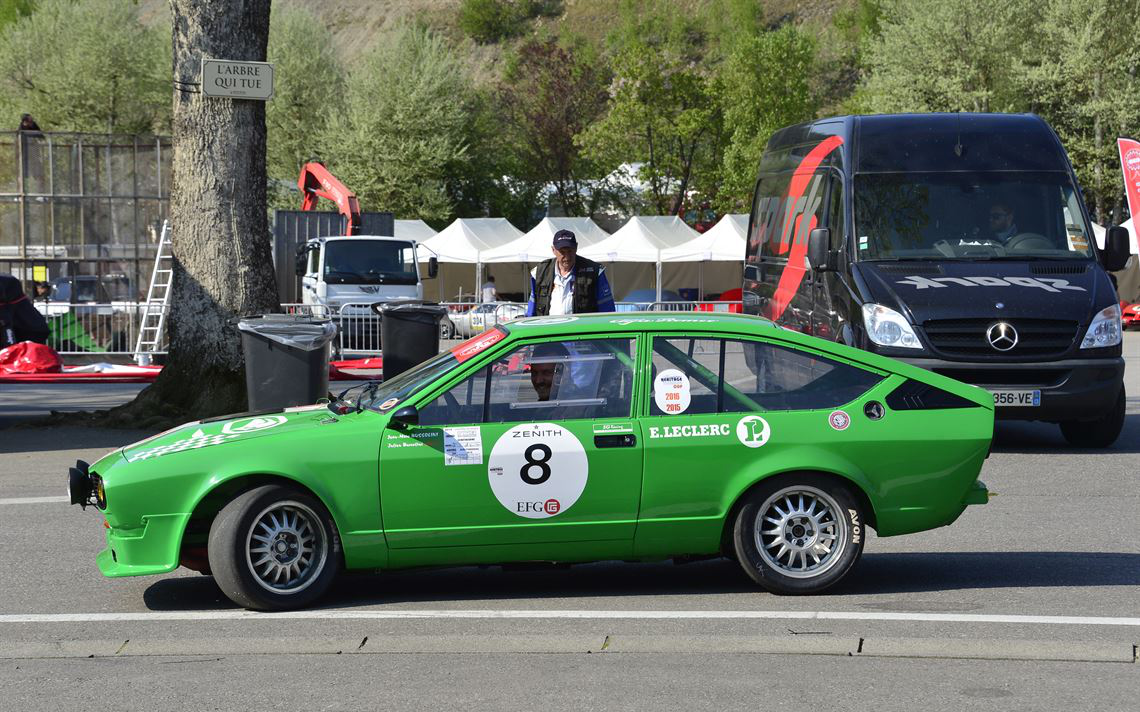 1984年阿尔法罗密欧GTV 6 Gp2