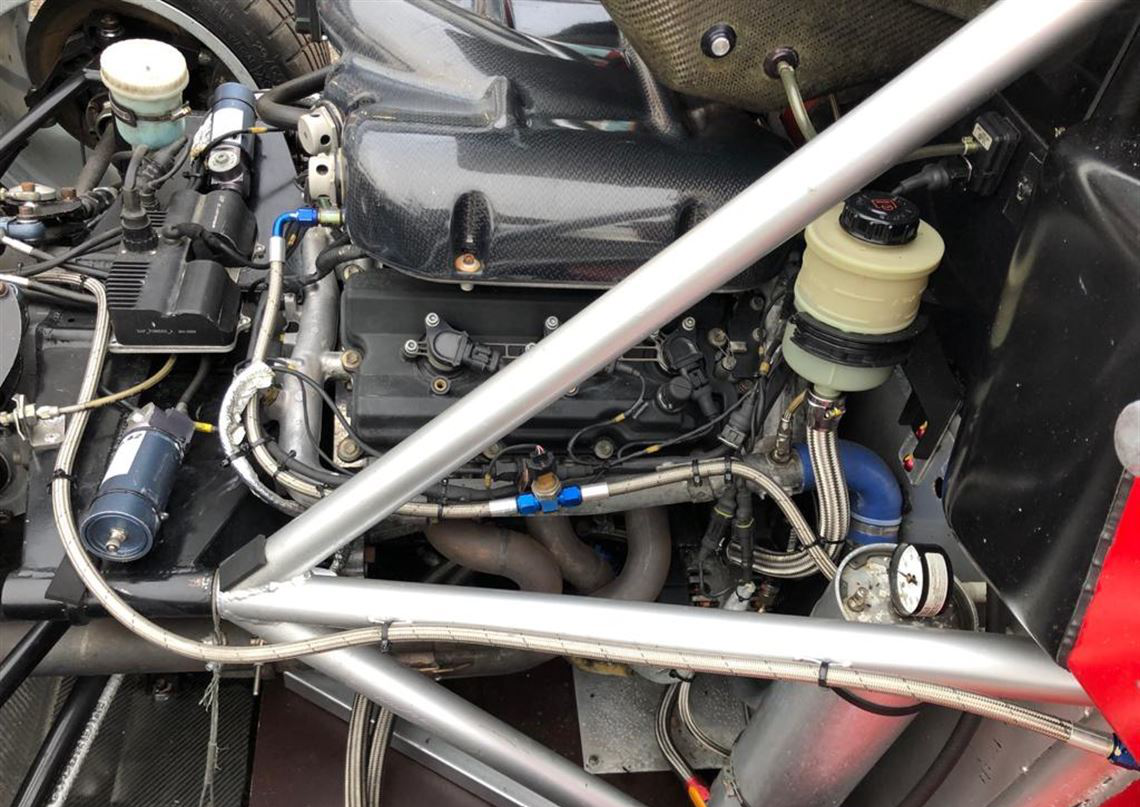 沃尔沃S60，中置V6发动机，Silhouette赛车