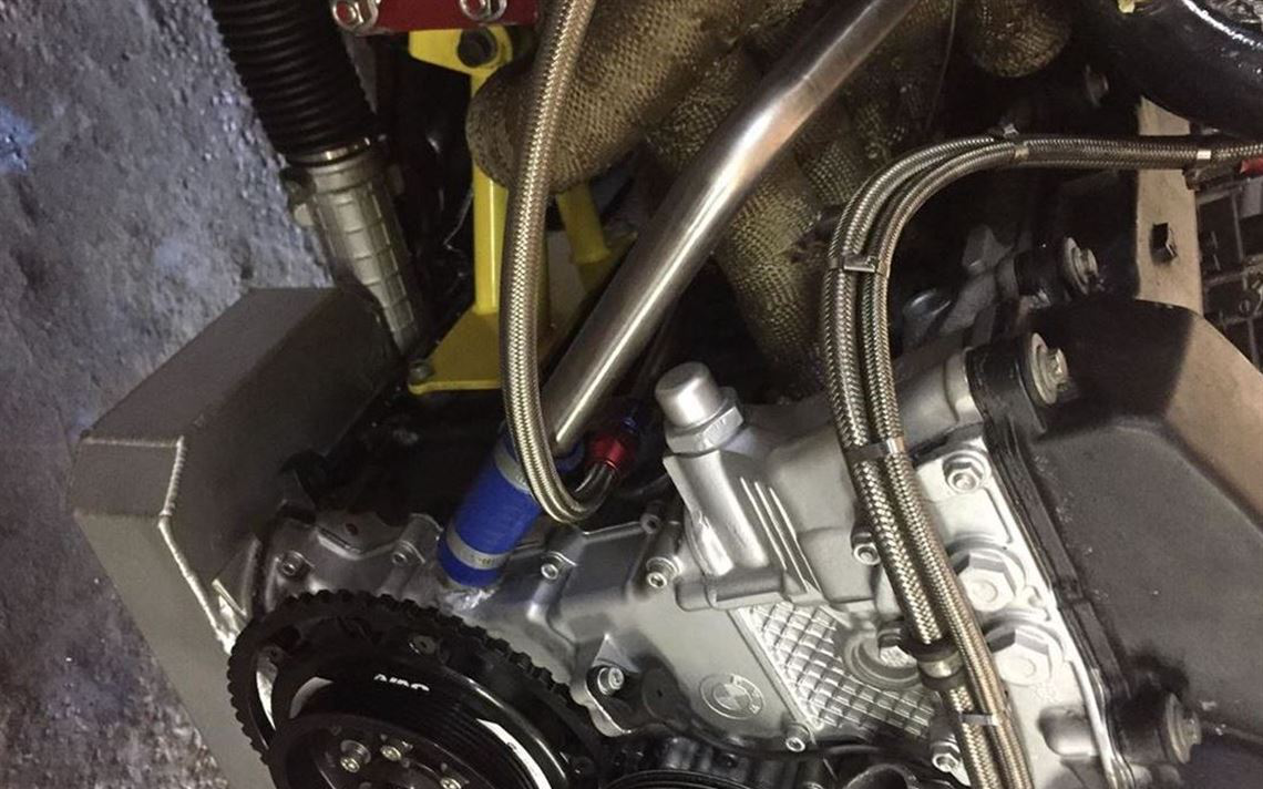 宝马E30 漂移赛车