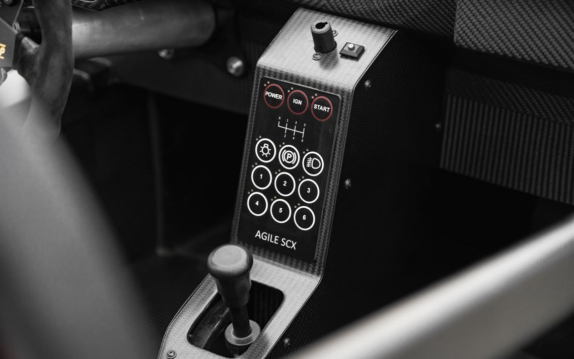 Agile SCX，原厂赛车