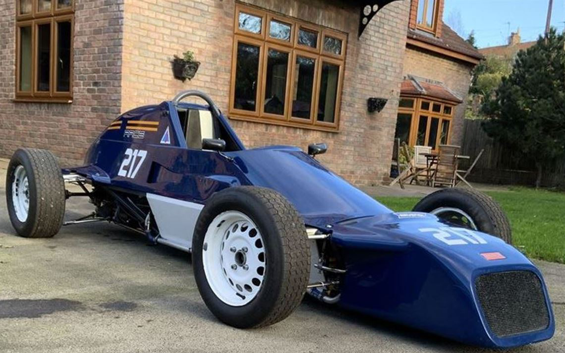 Van Dieman RF83 FF1600