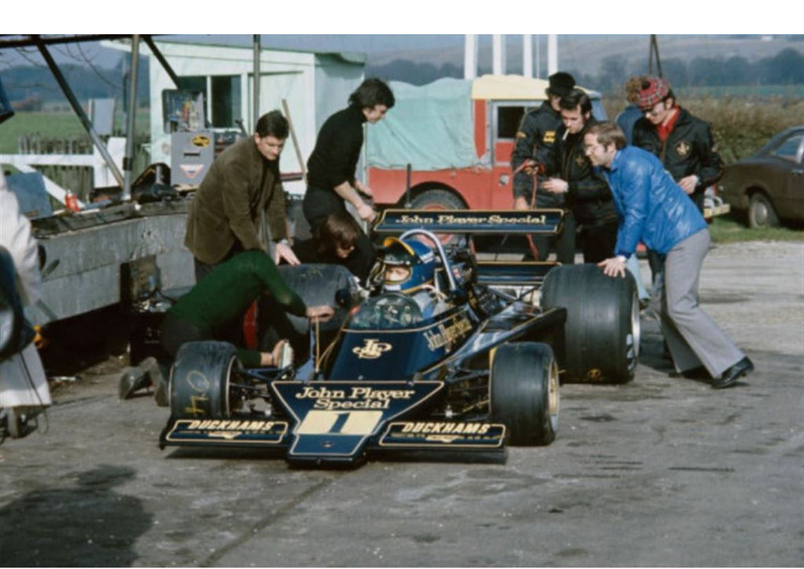 Lotus 76/1-JPS9