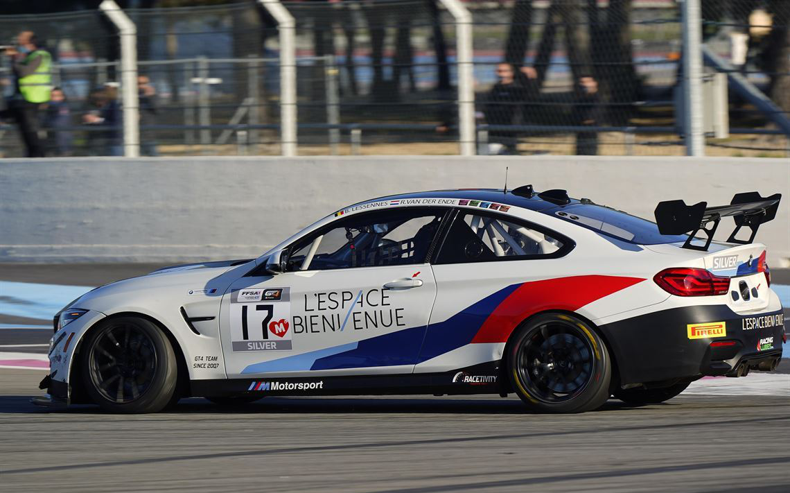 宝马M4 GT4 L'Espace Bienvenue