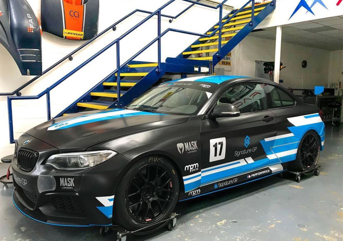 宝马M235i Racing Cup, Radical SR3