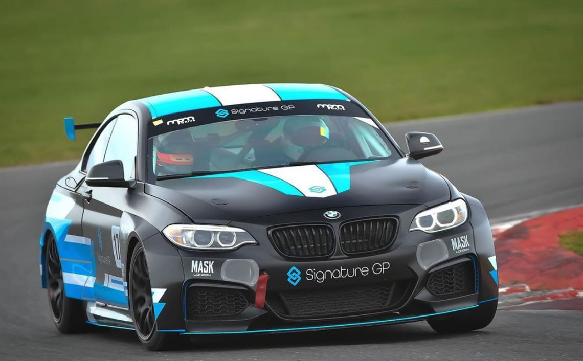 宝马M235i Racing Cup, Radical SR3