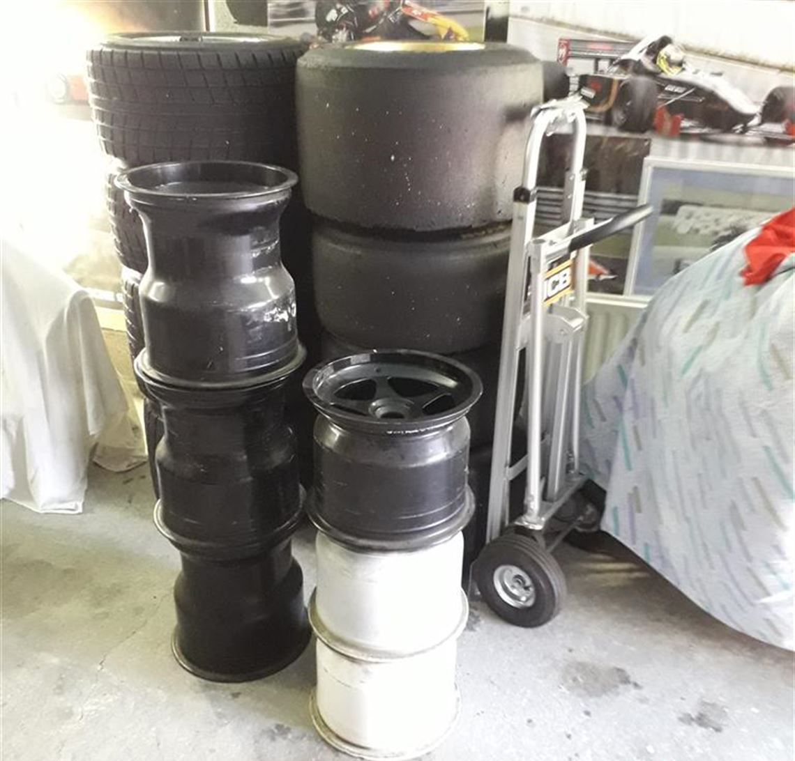 Lola B99/50 F3000 1999