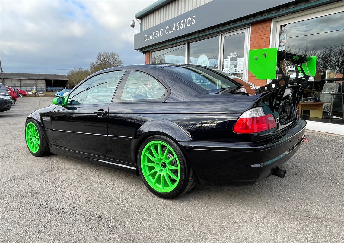 بي إم دبليو E46 M3