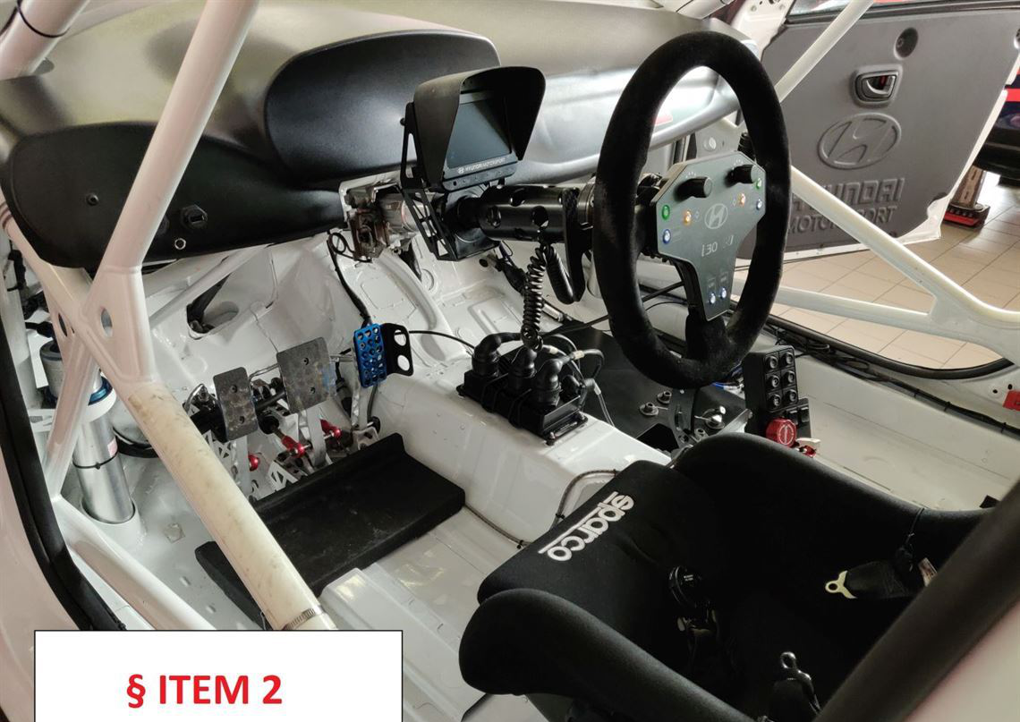 现代i30 N TCR + 一些备件