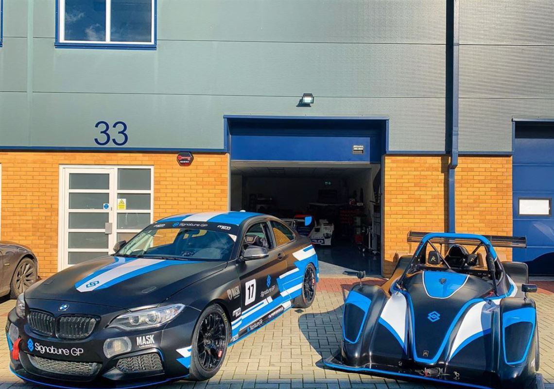 宝马M235i Racing Cup, Radical SR3