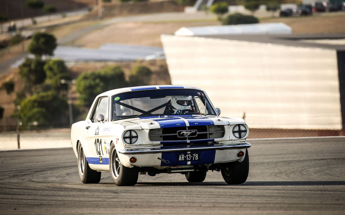 1965 Ford (ฟอร์ด) Mustang