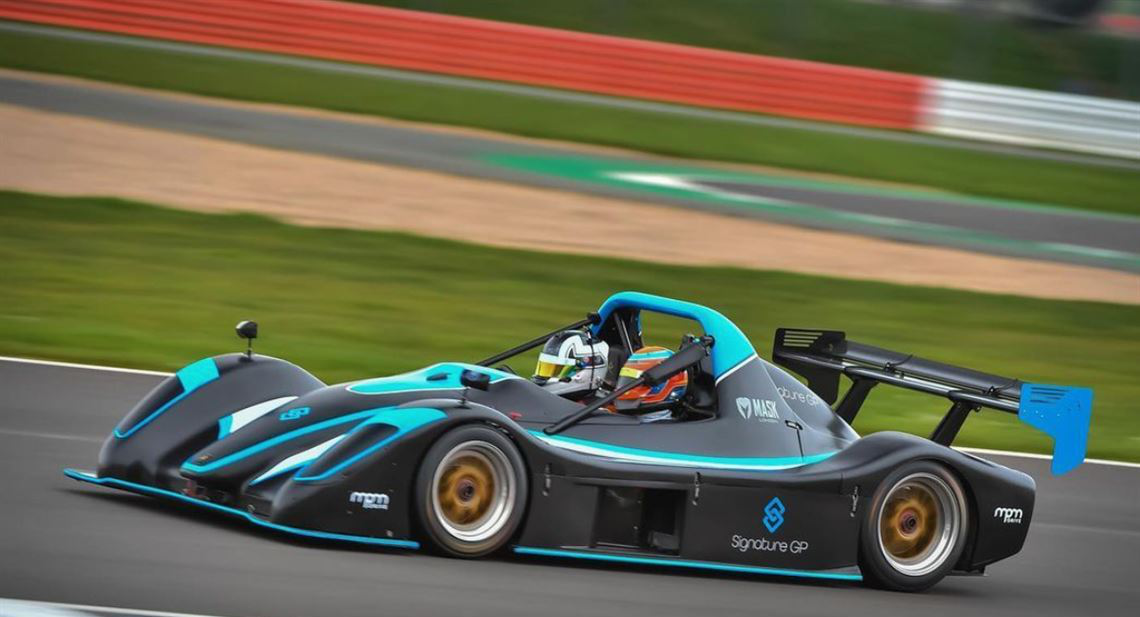 宝马M235i Racing Cup, Radical SR3