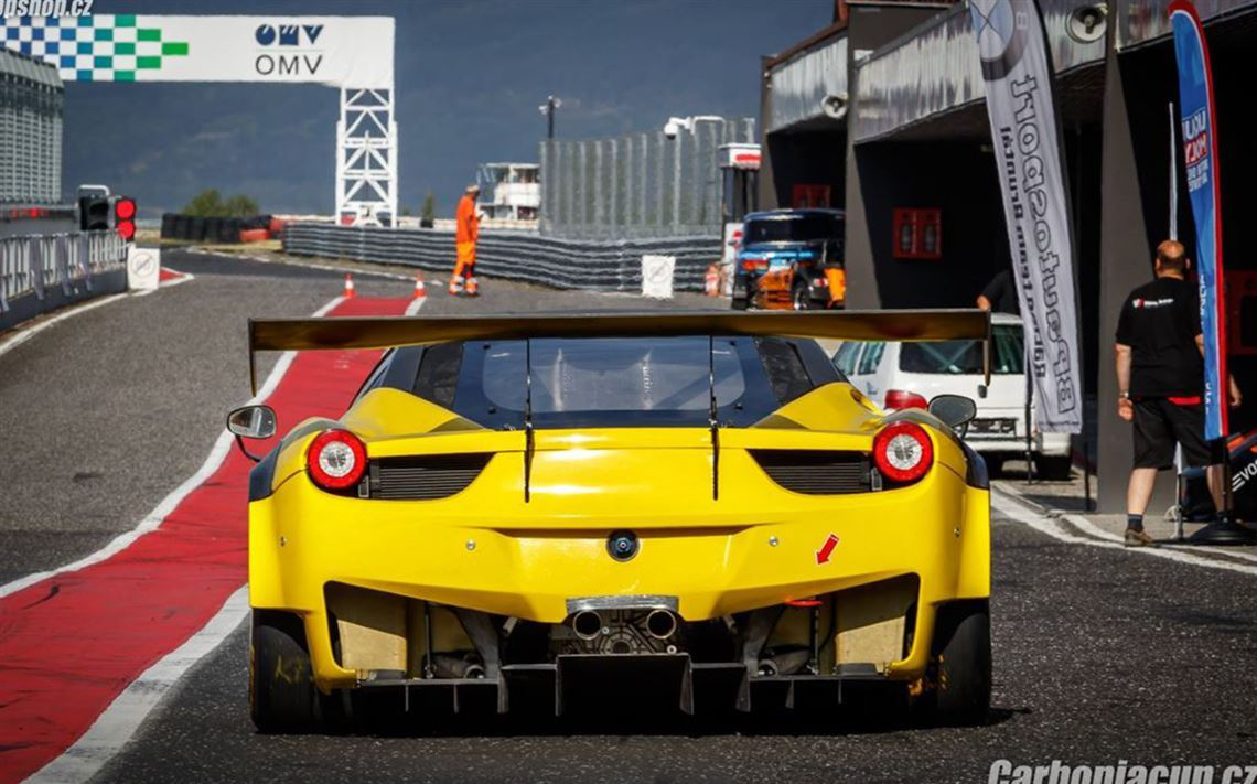 法拉利458 Challenge+GT3套件，F430 GT3 Scuderia