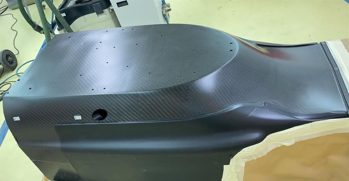 2 x Tatuus FIA F4赛车+很多备件