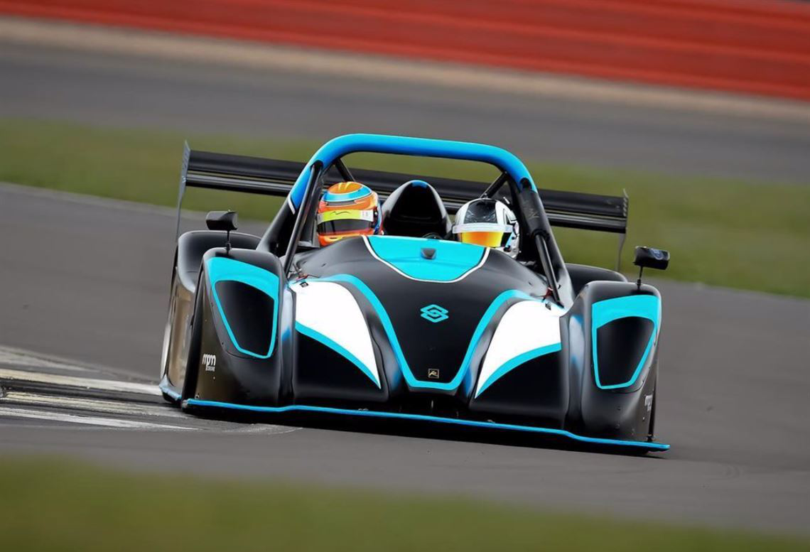 宝马M235i Racing Cup, Radical SR3