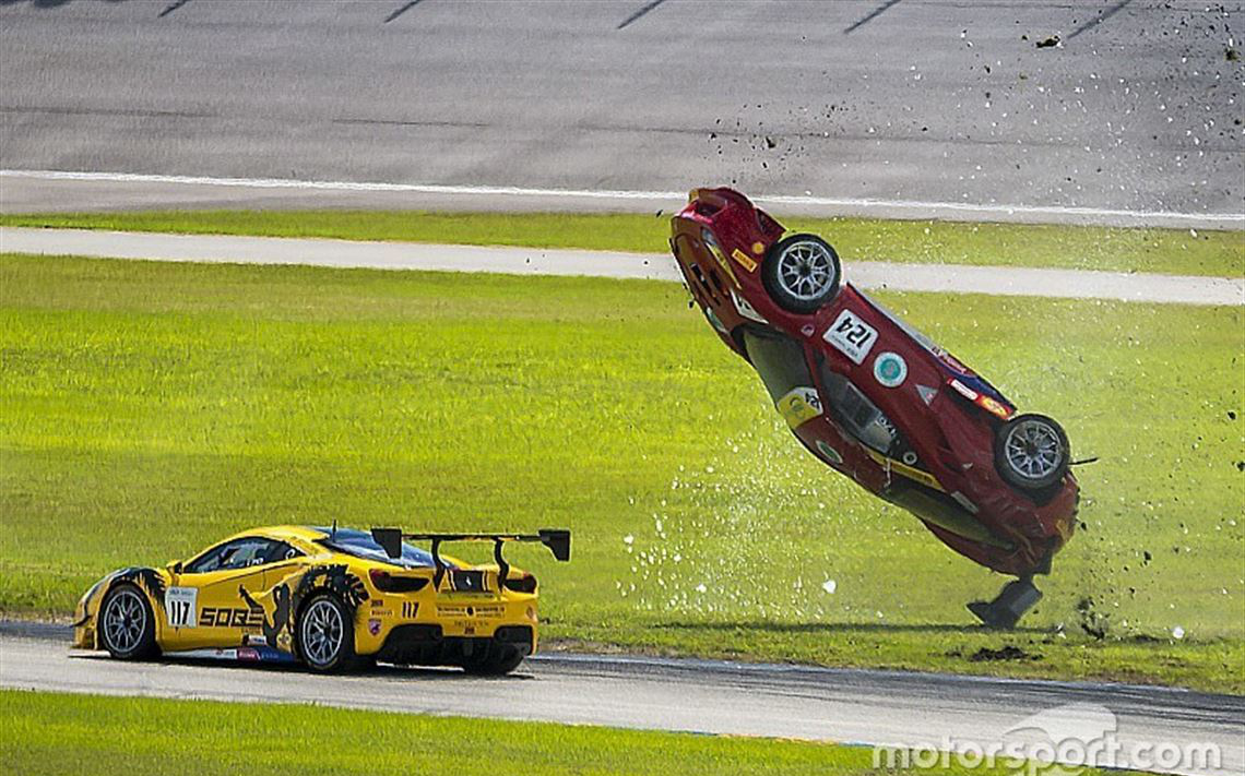 法拉利488 CHALLENGE