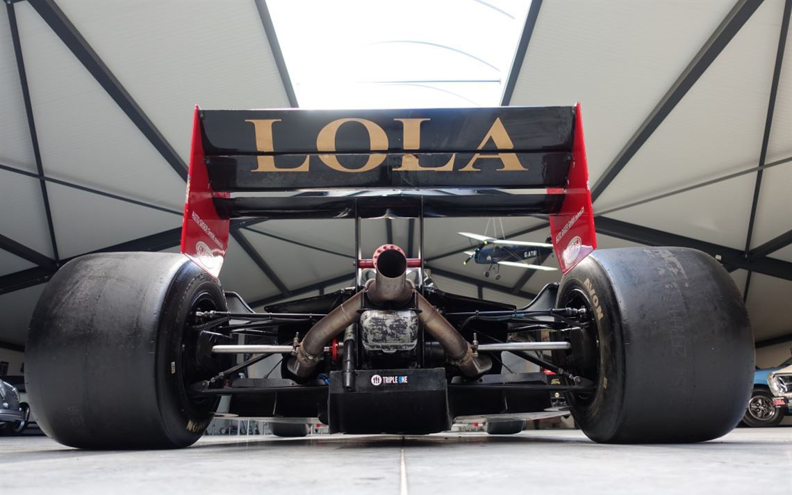 Lola B99/50 F3000 1999