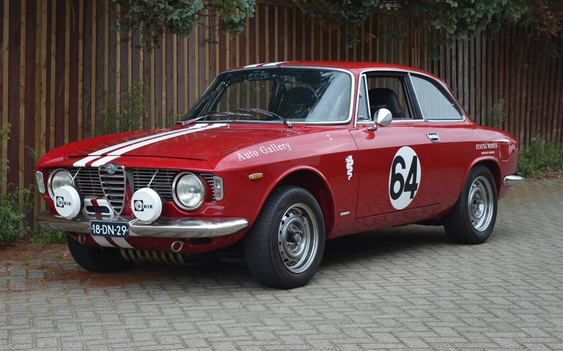 1964 Alfa Romeo (อัลฟา โรมิโอ) Giulia Sprint GT