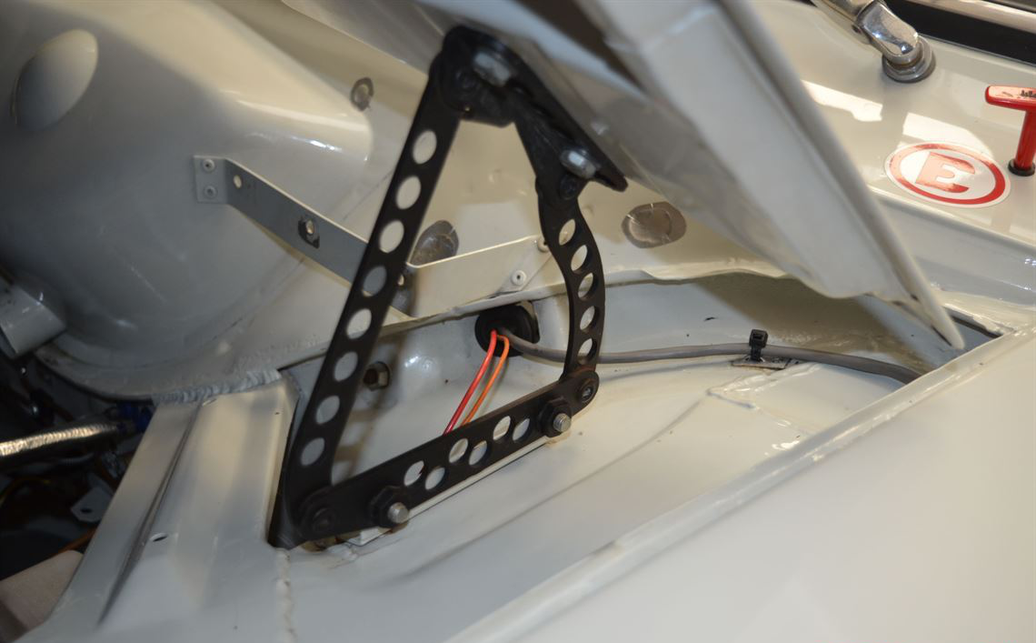 莲花Cortina FIA规格