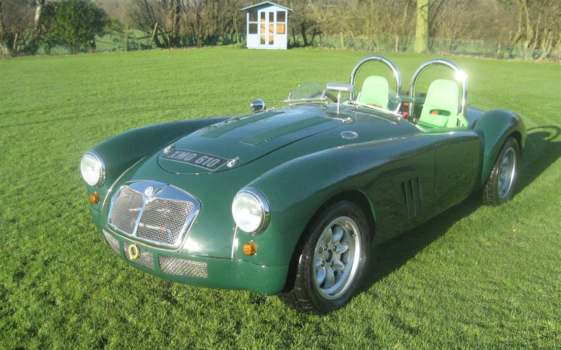 MGA V8 Roadster