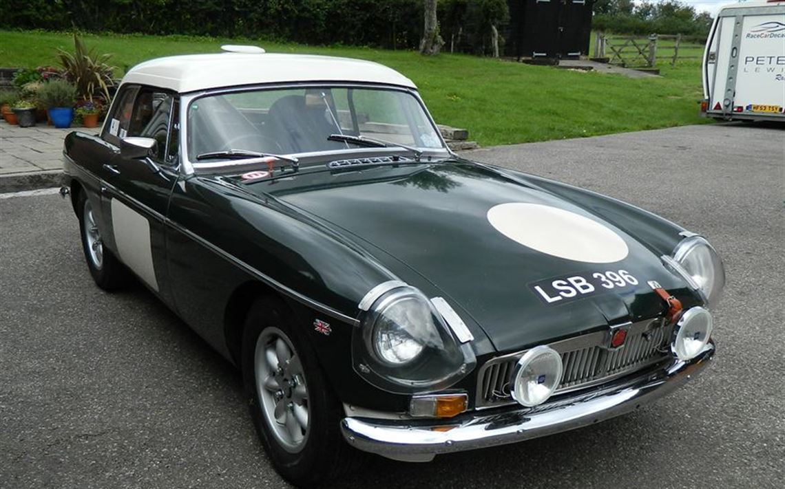 1964 MGB FIA经典赛车，带有认证